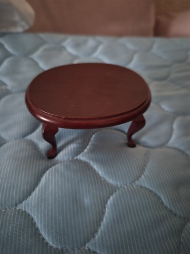 Dolls house miniature oval - miniature,