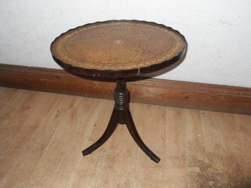 Vintage oval tripod wooden - tripod,