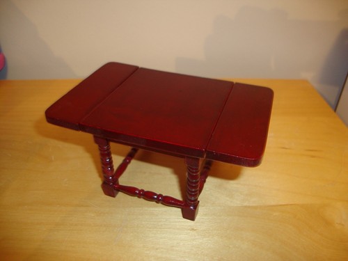Bnib dolls house - dolls,