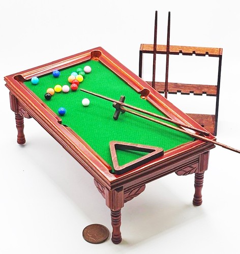 Dolls house pub pool table - pub,
